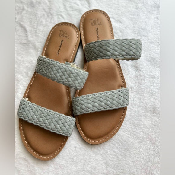 Woven Double-Strap Slide Sandals in Sage - Picture 4 of 4